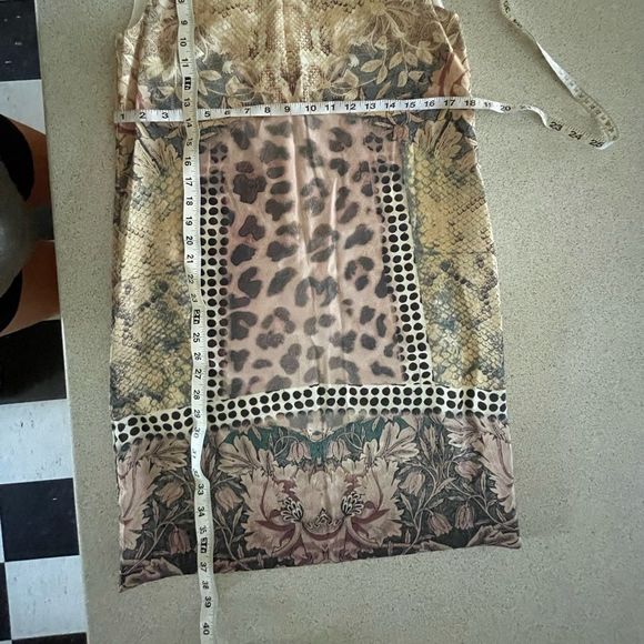 #120 NWT Animal floral print sleeveless dress - Picture 3 of 7